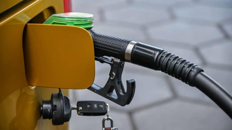 Próxima semana traz descida no preço do gasóleo. Gasolina não deverá sofrer alterações