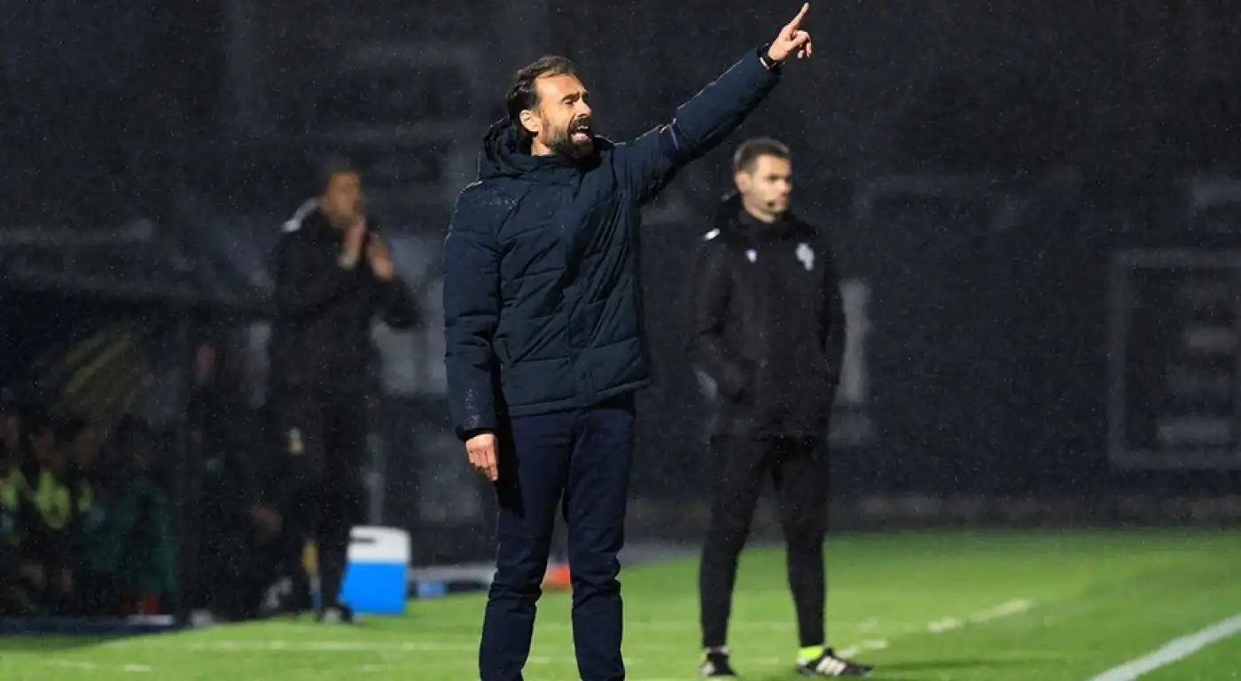 Hugo Oliveira garante Famalicão com identidade inalterada em Alvalade