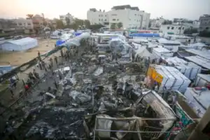 Israel volta a atacar Gaza e faz mais de 300 mortes