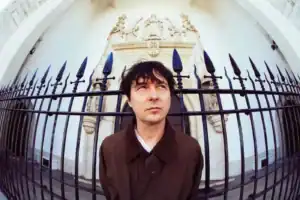 Panda Bear atua esta sexta-feira na sala principal do Theatro Circo