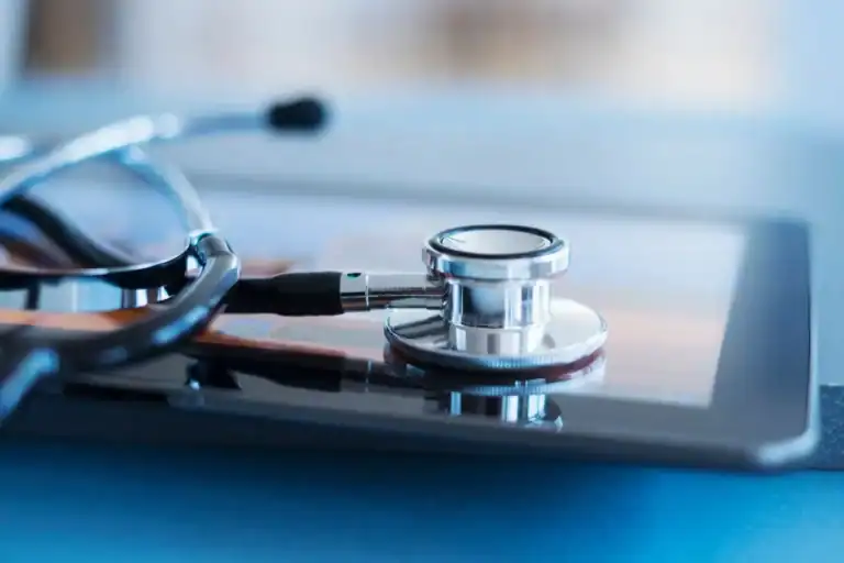 SNS com “recorde” de 713 médicos aposentados a trabalhar no final de 2024