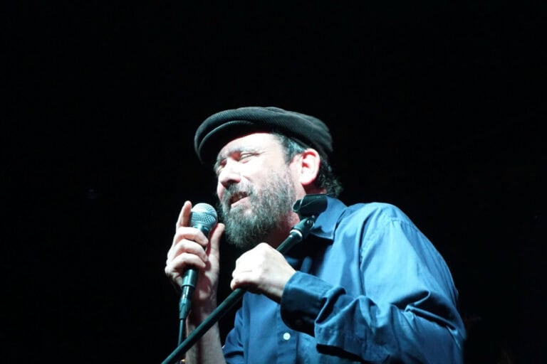 Mark Eitzel e intérpretes da&nbsp;Gulbenkian de Braga atuam no Theatro Circo a 5 de abril
