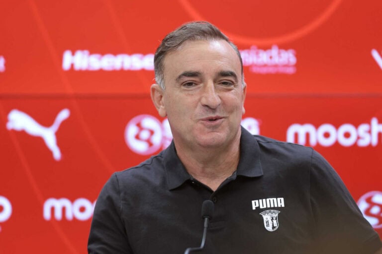 Carvalhal diz que SC Braga vai à "luta com tudo" para vencer Sporting