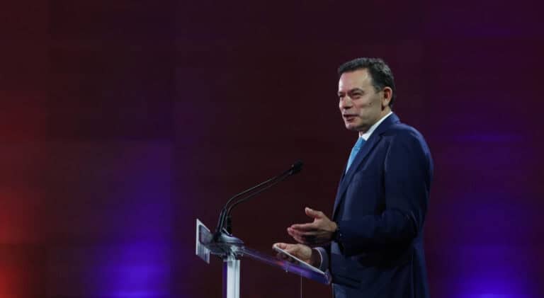 Luís Montenegro promete aumento do salário mínimo para 1.100 euros e redução do IRC até 17%