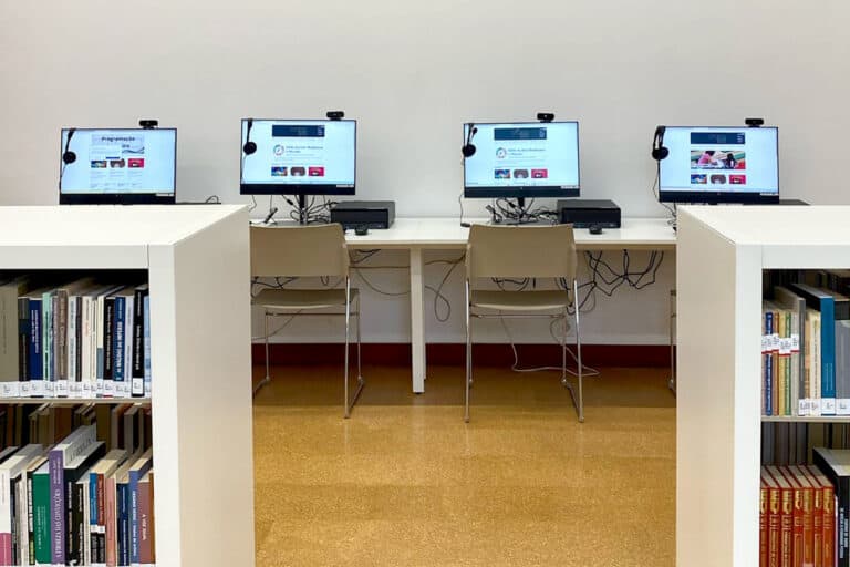 Mais de 1200 livros requisitados por leitores da CIM Ave através da&nbsp;BiblioLED