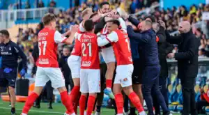 SCB vence tranquilamente Estoril e segura 3º lugar