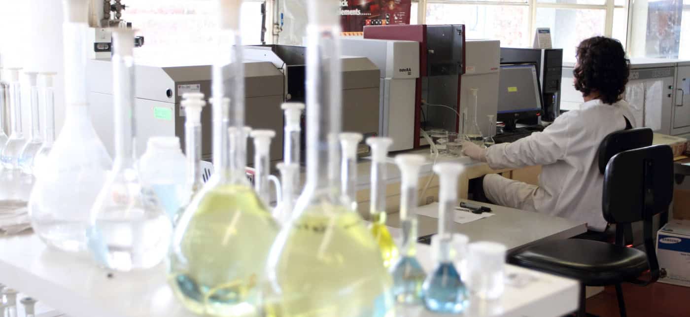 UMinho tem 94% dos cientistas em unidades avaliadas com "Excelente" ou "Muito Bom"