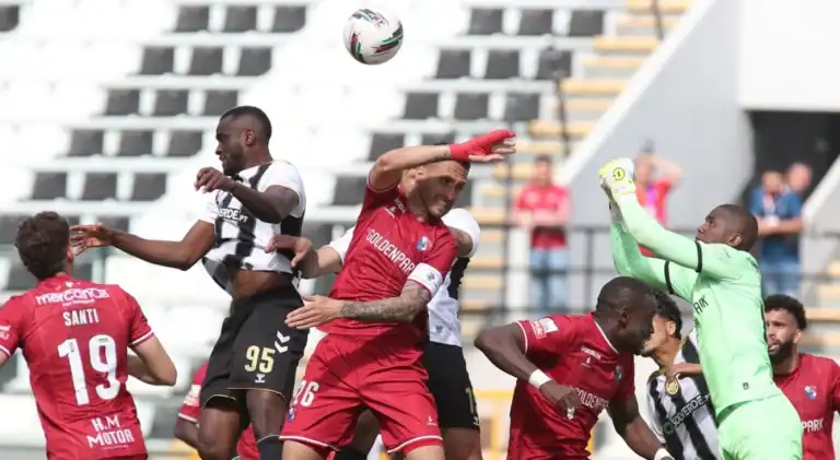 Gil Vicente vence e está mais perto da manutenção