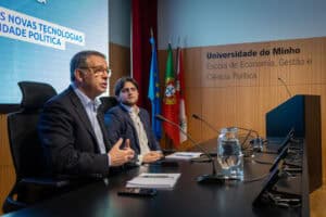 Seguro interrompe frase durante palestra na UMinho para não se "descair" sobre candidatura a Belém&nbsp;