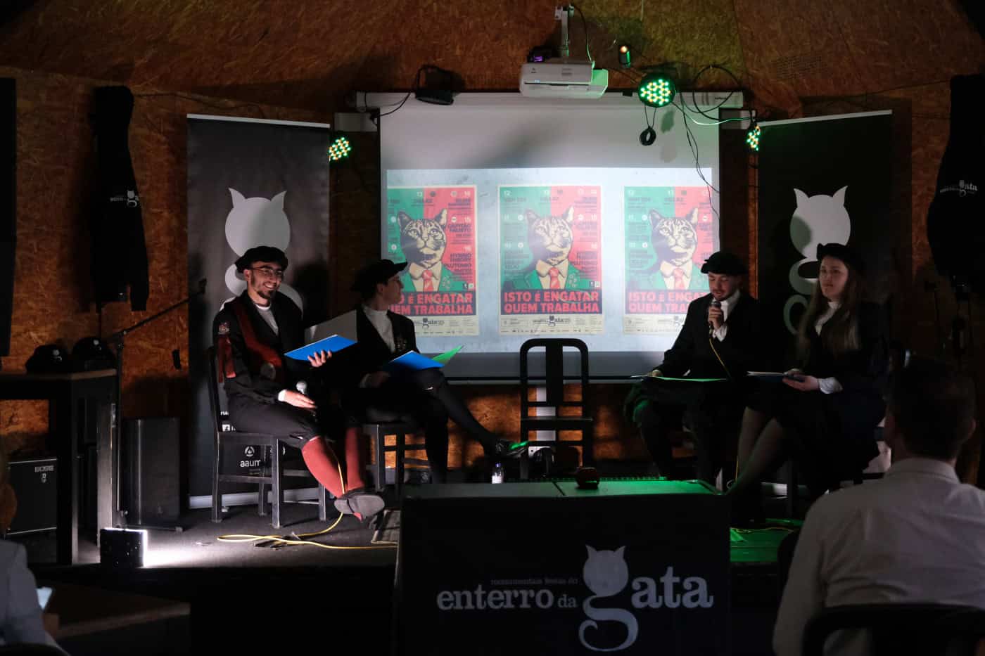 "Isto é Engatar quem trabalha!". Enterro da Gata com cartaz mais eclético em 2025