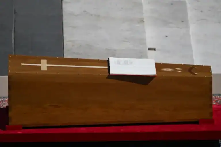 Óbito/Papa: Ação em favor dos migrantes e em prol da paz lembrados na missa exequial&nbsp;