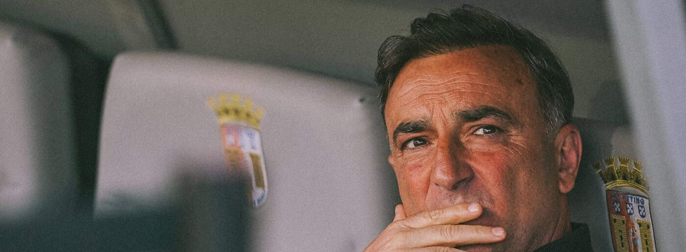 Carlos Carvalhal. "Se olhamos para o segundo passo, podemos dar um trambolhão"