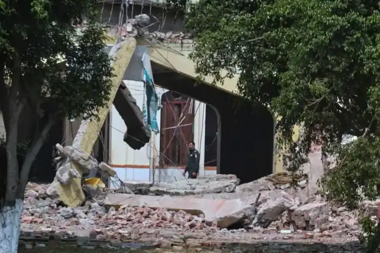 Troca de bombardeamentos entre Índia e Paquistão já matou 34 civis