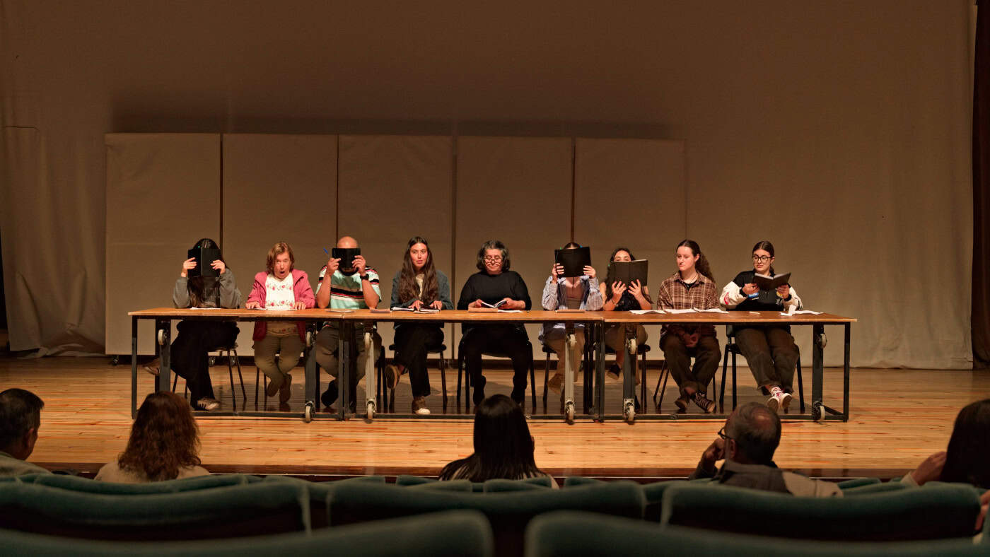 Onde se ouve, se cuida e se representa. Teatro une comunidade e estudantes em Guimarães