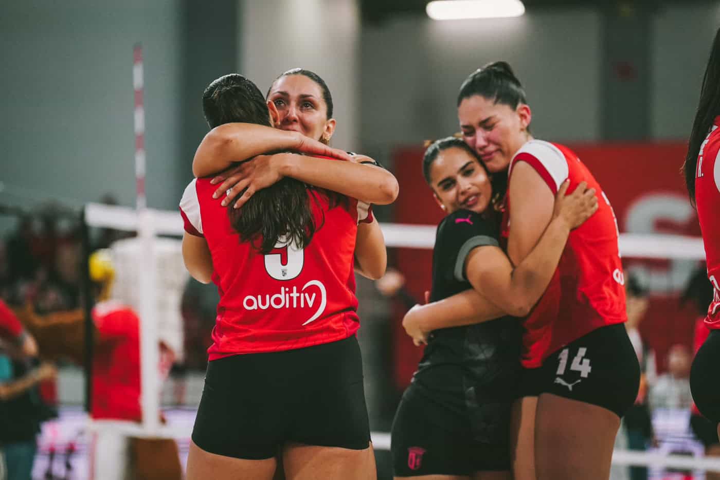 SC Braga deixa escapar título de&nbsp; campeão nacional feminino de voleibol