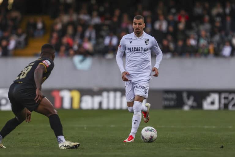 Vitória SC perde na receção ao Farense