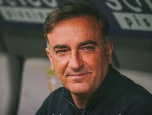 Carvalhal acompanha plano de Salvador para SCB campeão&nbsp;&nbsp;