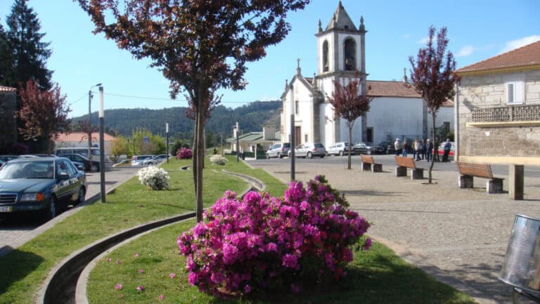 Cabreiros e Passos (São Julião) dão vitória à AD