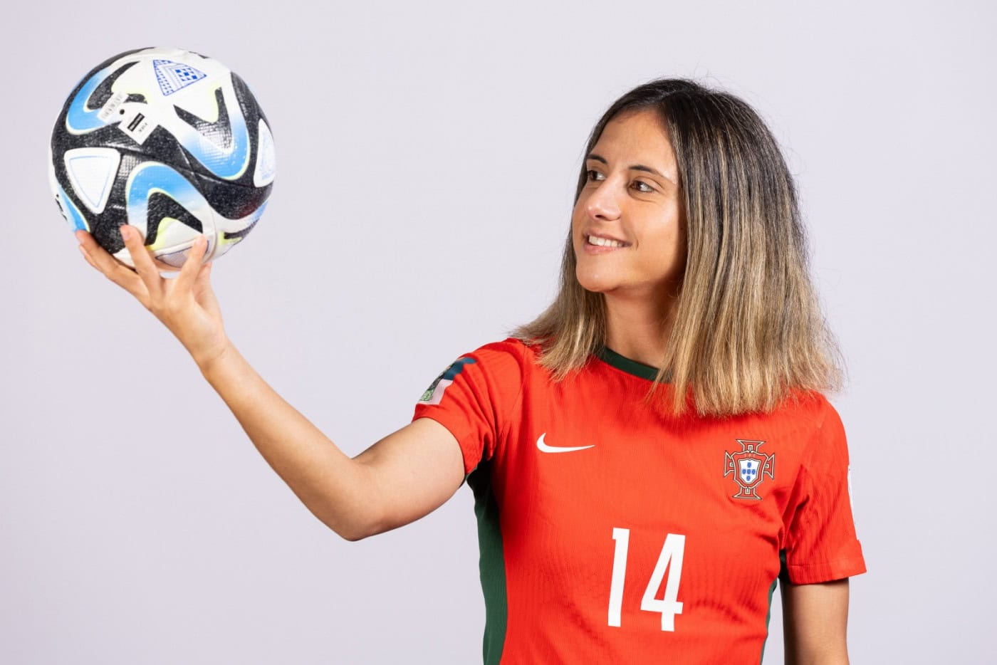 Patrícia Morais e Dolores Silva entram nas contas de Neto para jogos com Inglaterra e Alemanha