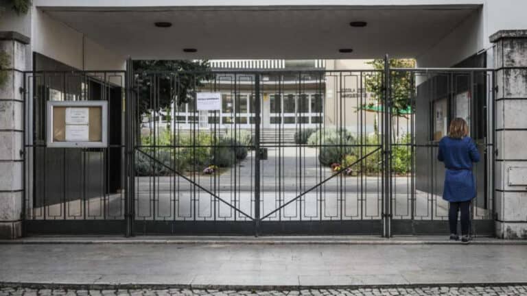 Fenprof admite avançar com greve caso haja prolongamento das aulas&nbsp;