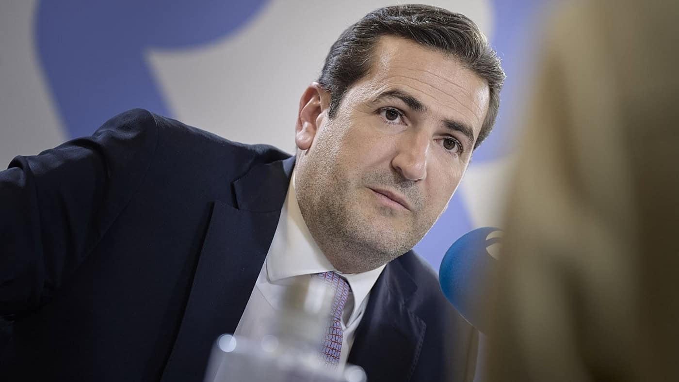 Ministério Público analisa denúncia contra Hugo Soares por acesso indevido a cirurgia