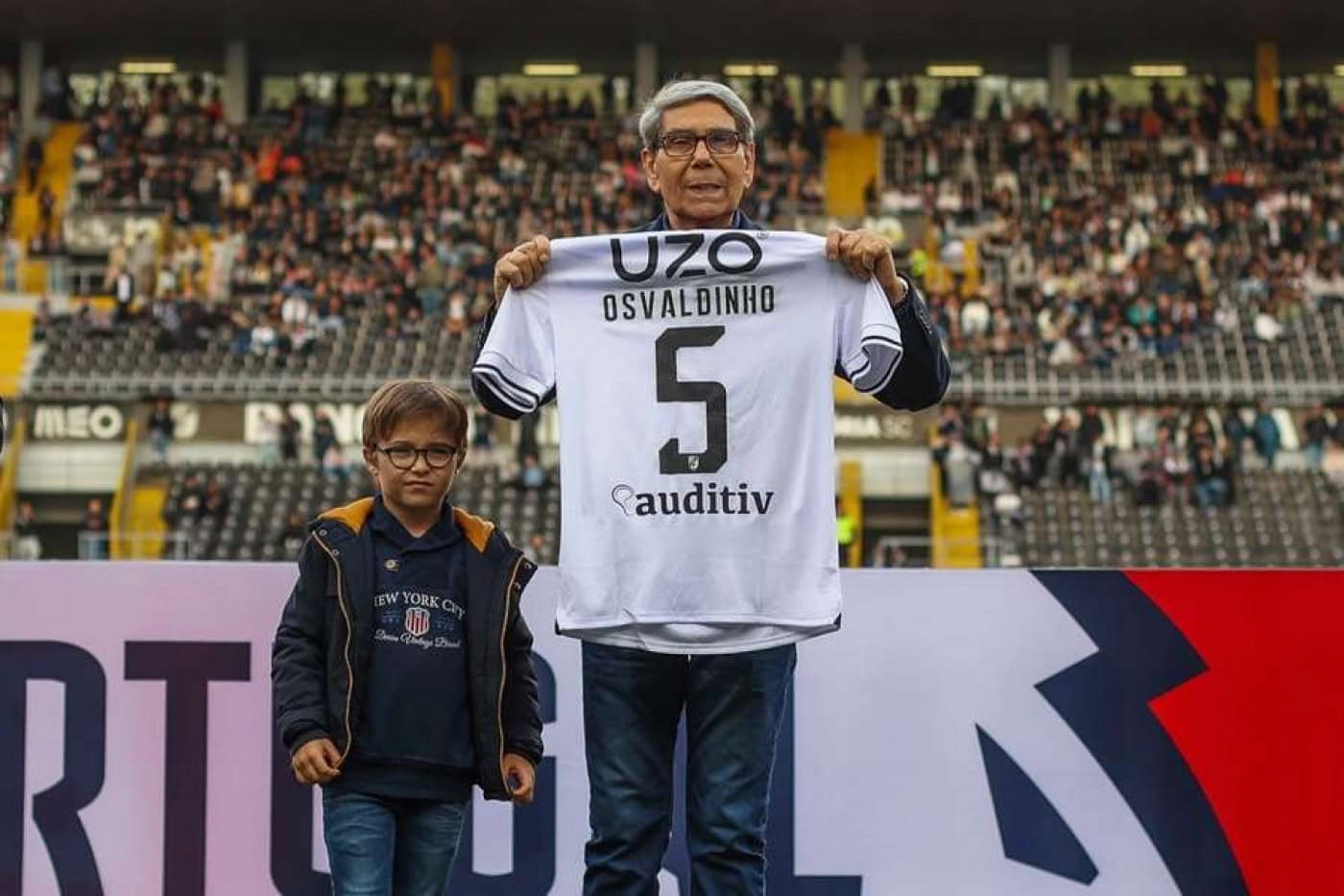 Antigo internacional português Osvaldinho morre aos 79 anos&nbsp;