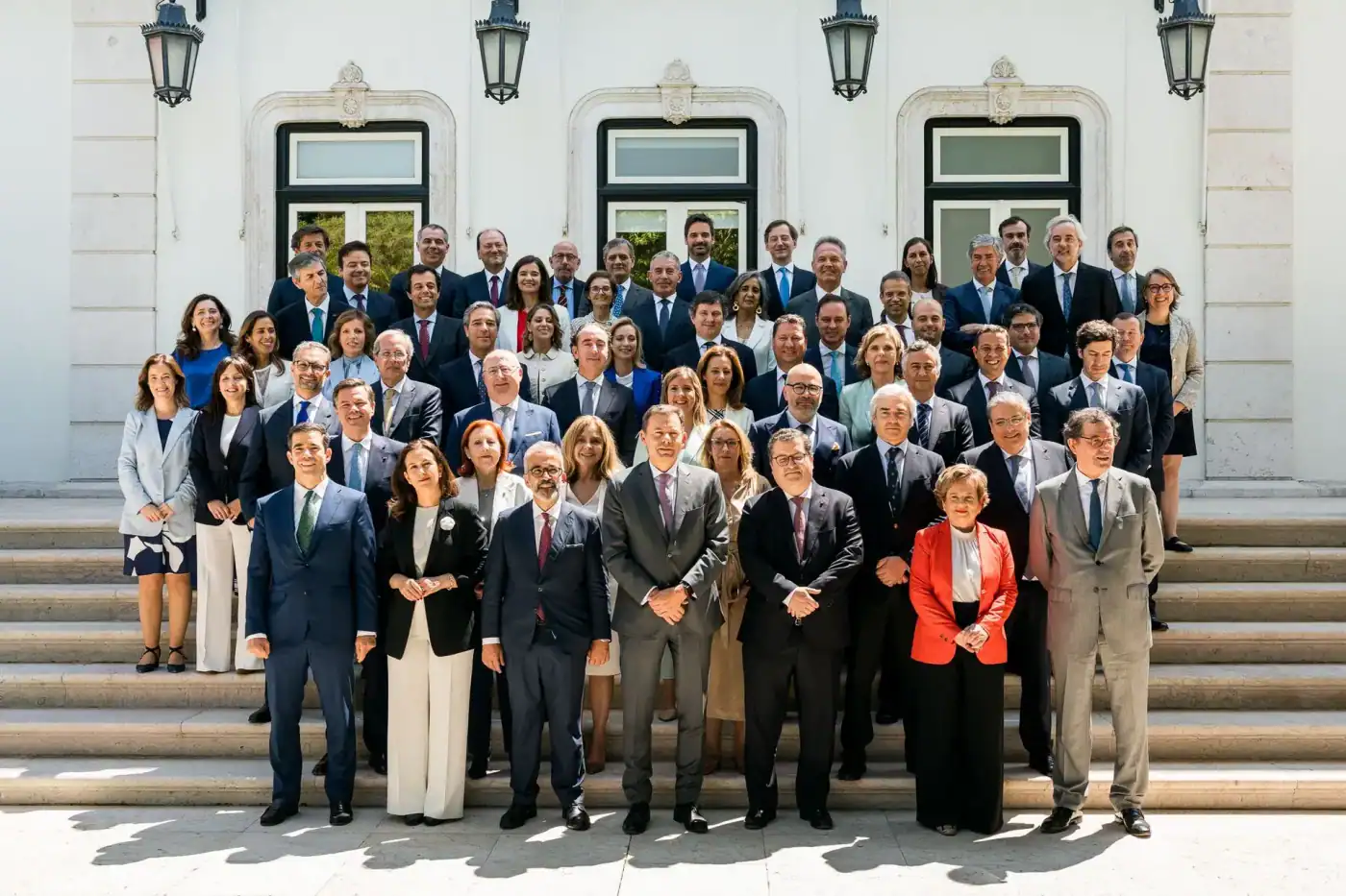 Montenegro prevê executivo a “planar para a esquerda, para a direita”, mas sempre em frente&nbsp;