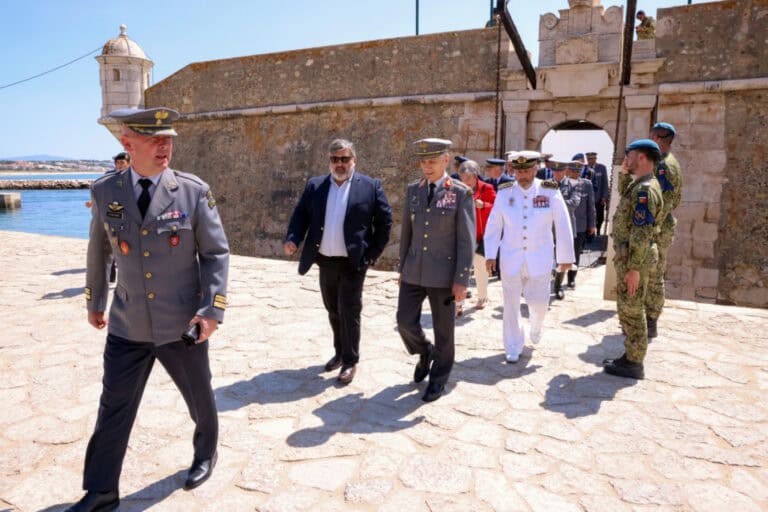 Dia de Portugal. Comemorações em Lagos começam com içar da bandeira nacional&nbsp;