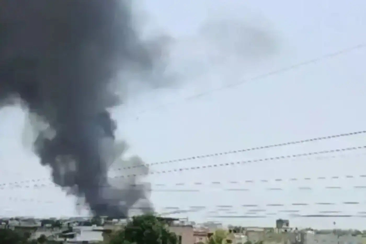 Avião de passageiros com destino a Londres cai na Índia