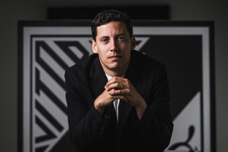 Luís Pinto "orgulhoso" promete Vitória SC a jogar para ganhar