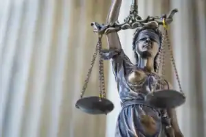 Procuradores avançam com greve geral a 9 e 10 de julho contra movimento de magistrados&nbsp;