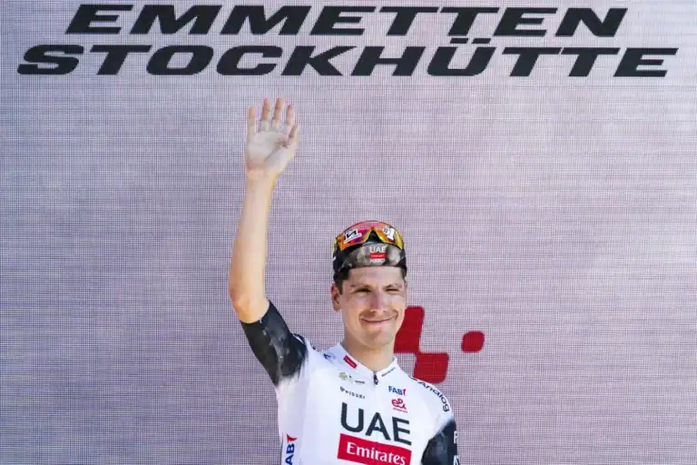 João Almeida vence Volta à Suíça com triunfo na última etapa em cronoescalada&nbsp;