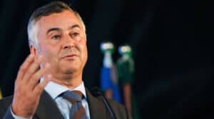 Ministro recebe partidos para falar sobre proposta de lei do RJIES