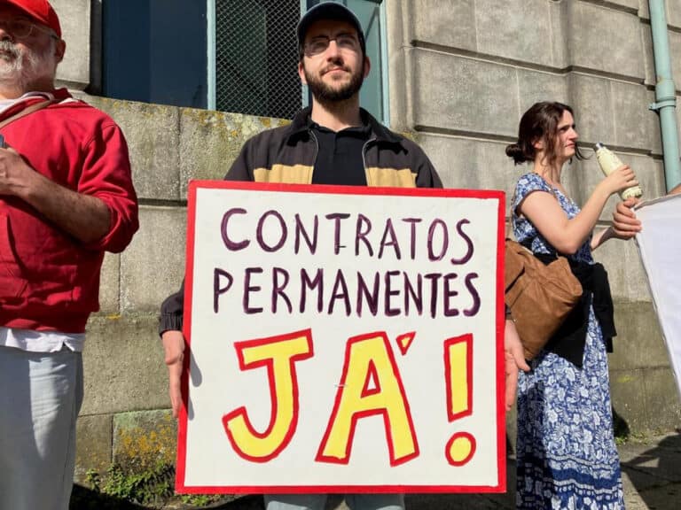 Investigadores e professores saem à rua contra a precariedade&nbsp;