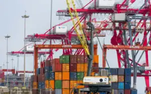 Exportações aumentam 2,5% e importações 12,1% em maio&nbsp;