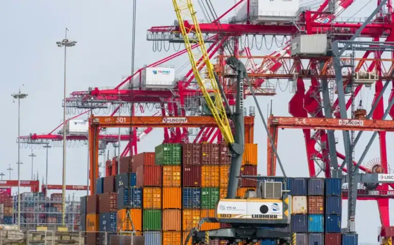 Exportações aumentam 2,5% e importações 12,1% em maio&nbsp;