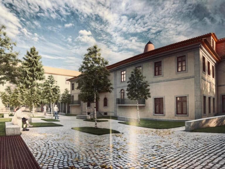 Reitor visita obra da residência que vai nascer na antiga Escola de Santa Luzia