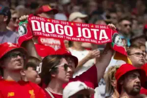 Homenagem sentida a Diogo Jota antes e durante o primeiro jogo do Liverpool&nbsp;