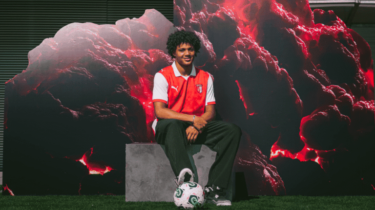 Luis Suazo junta-se aos sub19 do SC Braga