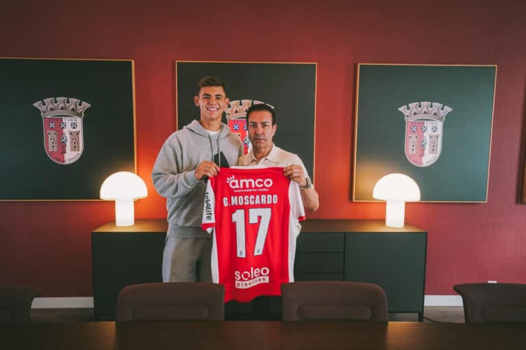 SC Braga oficializa contratação de Gabriel Moscardo