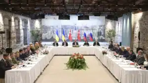 Rússia admite participar em terceira ronda de negociações de paz com a Ucrânia&nbsp;