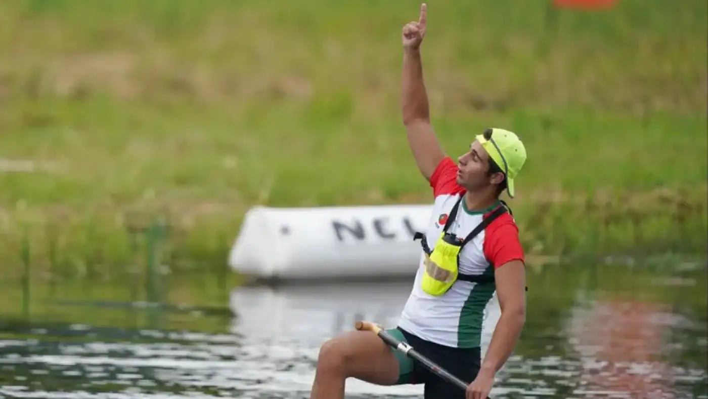 Leonardo Barbosa e Lara Lopes prata Mundial júnior canoagem em C1 5.000 estafeta