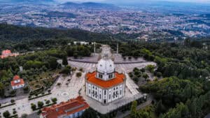 Volta a Portugal em Bicicleta condiciona trânsito em Braga na tarde de 7 de agosto