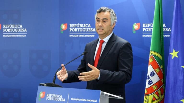 Governo anuncia extinção de entidades no Ministério da Educação, incluindo FCT