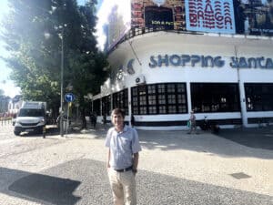 S. Geraldo: De templo de imagens em movimento a casa da arte em mutação