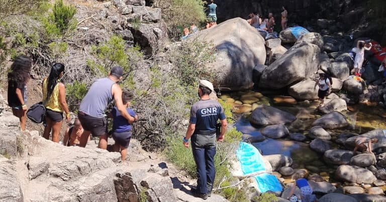 GNR resgata duas pessoas que caíram em cascatas no Parque Nacional da Peneda-Gerês