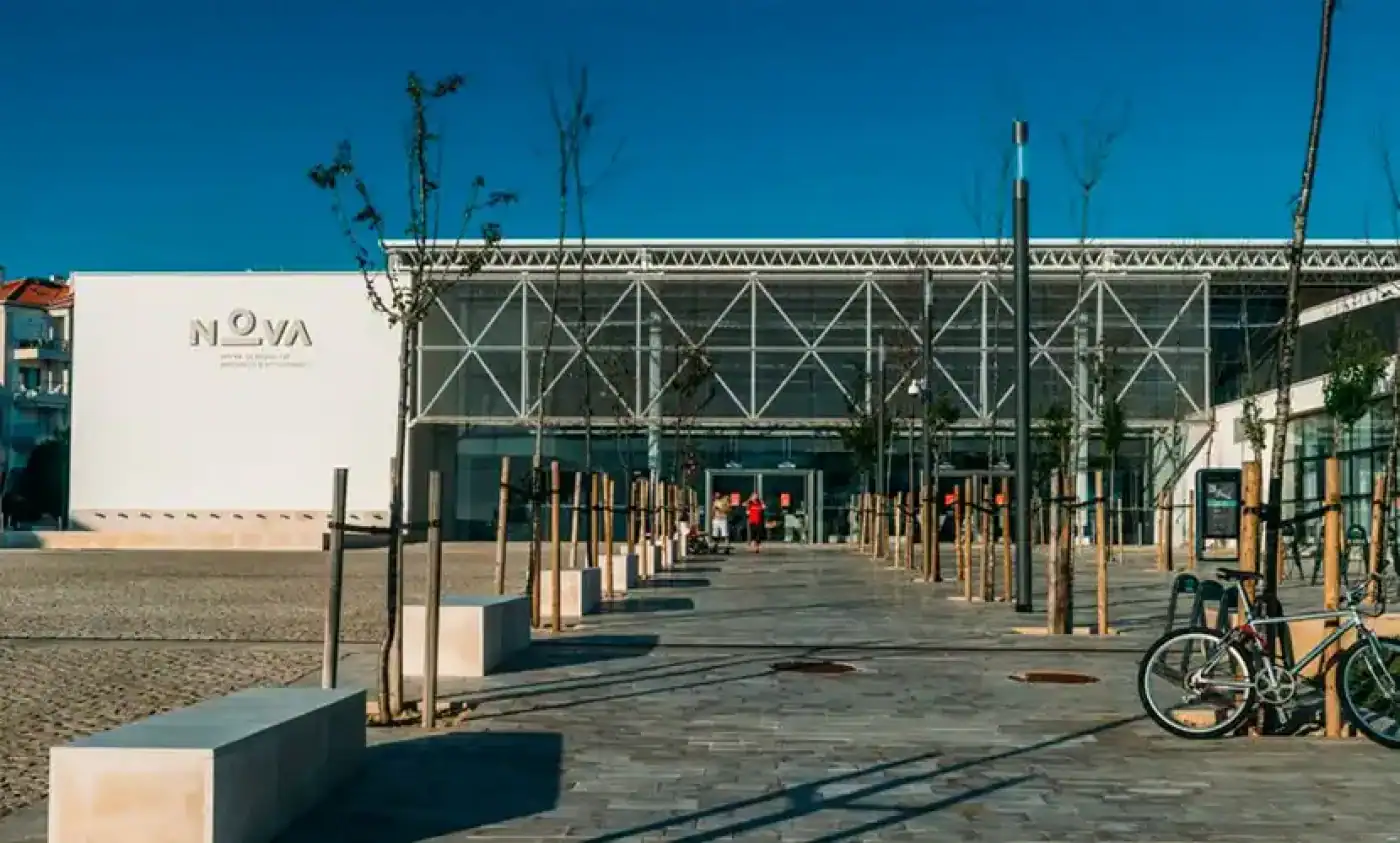 Estudante palestiniano admitido na Universidade Nova de Lisboa impedido de sair de Gaza&nbsp;