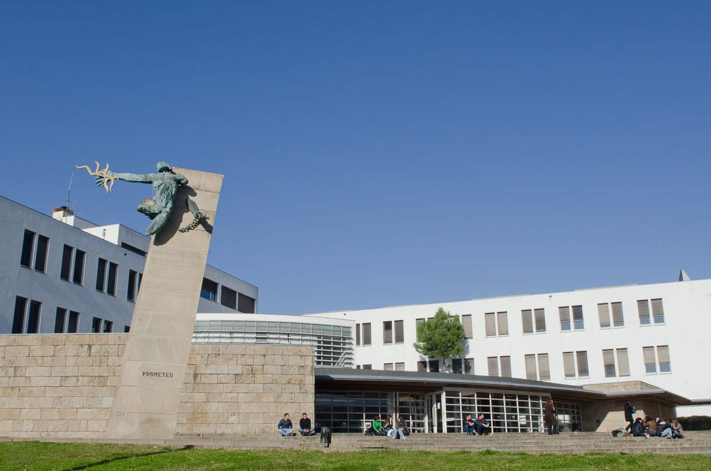 UMinho entre as 600 melhores universidades do mundo