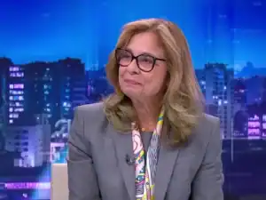 Ministra da Saúde esclarece dúvidas sobre a penalização dos médicos tarefeiras e outras polémicas do SNS