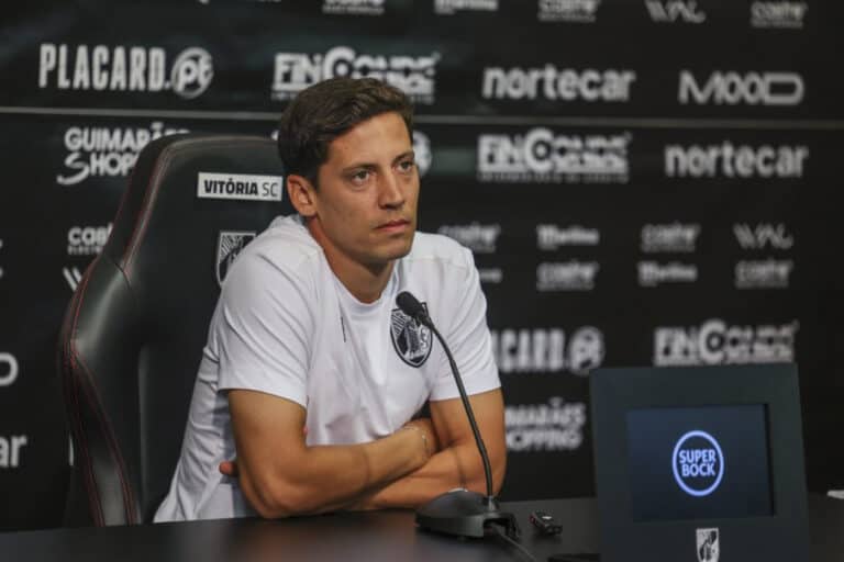 Luís Pinto quer um Vitória "mentalmente estável" para vencer o Arouca